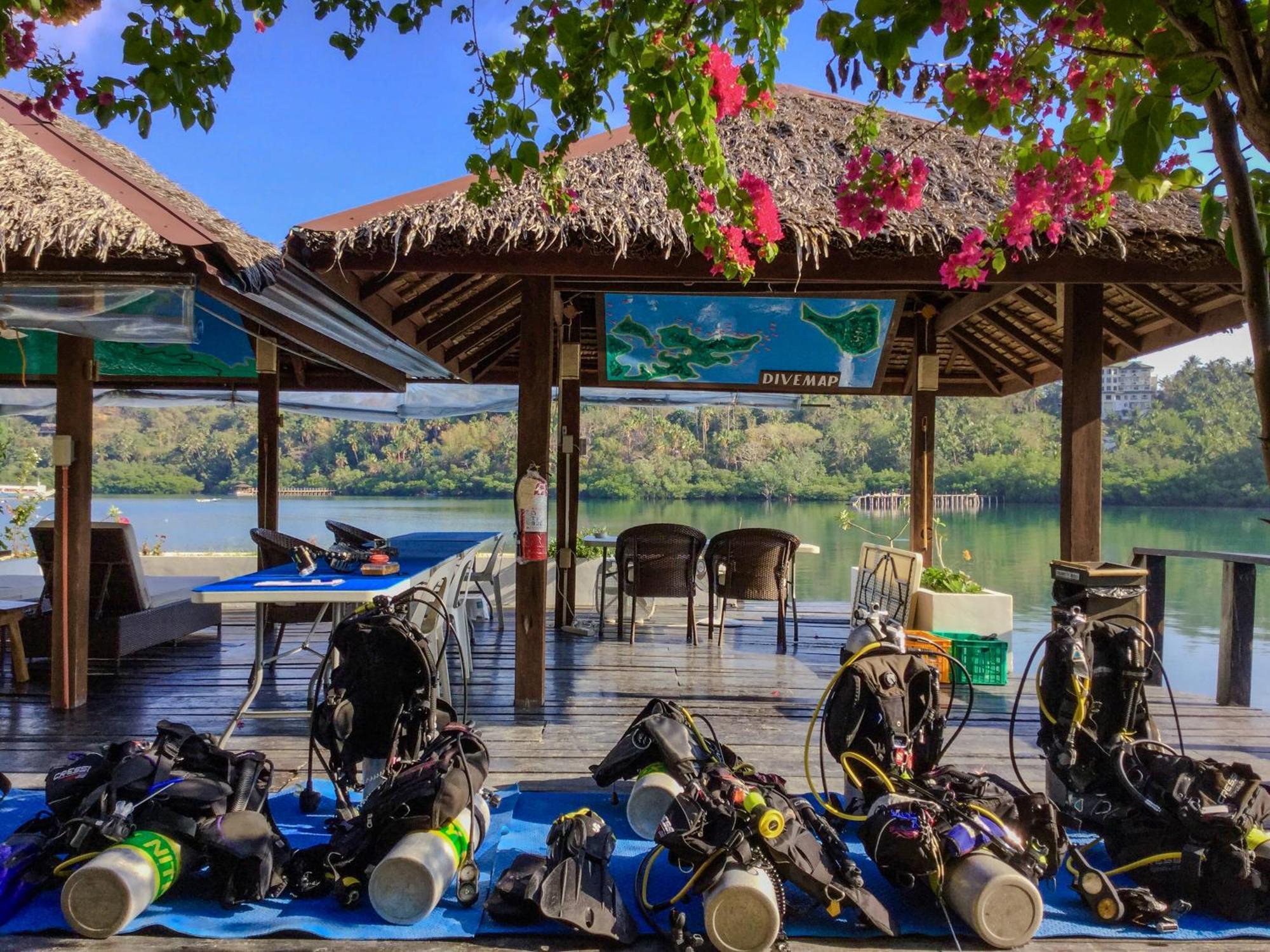 Edgewater Dive & Spa Resort Puerto Galera Zewnętrze zdjęcie